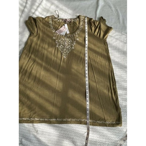 Women’s plus Size 1X blouse Philosophy olive Green embroidery on the front - Picture 12 of 12